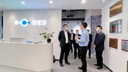 市委常委、副市長唐曉東調研服務外包企業，聚焦科技信息咨詢服務高質量發展